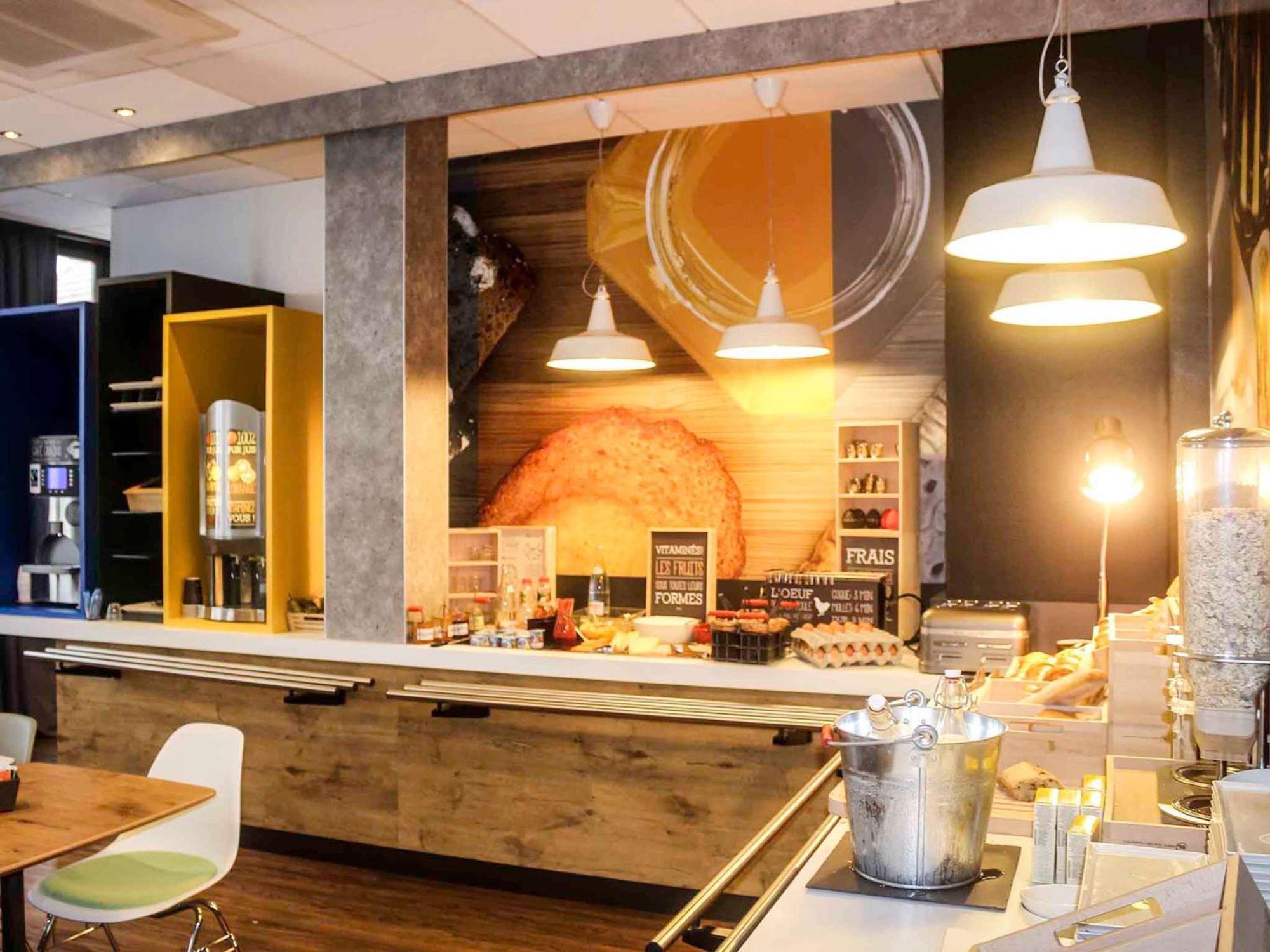 Hotel ibis Montargis Esterno foto