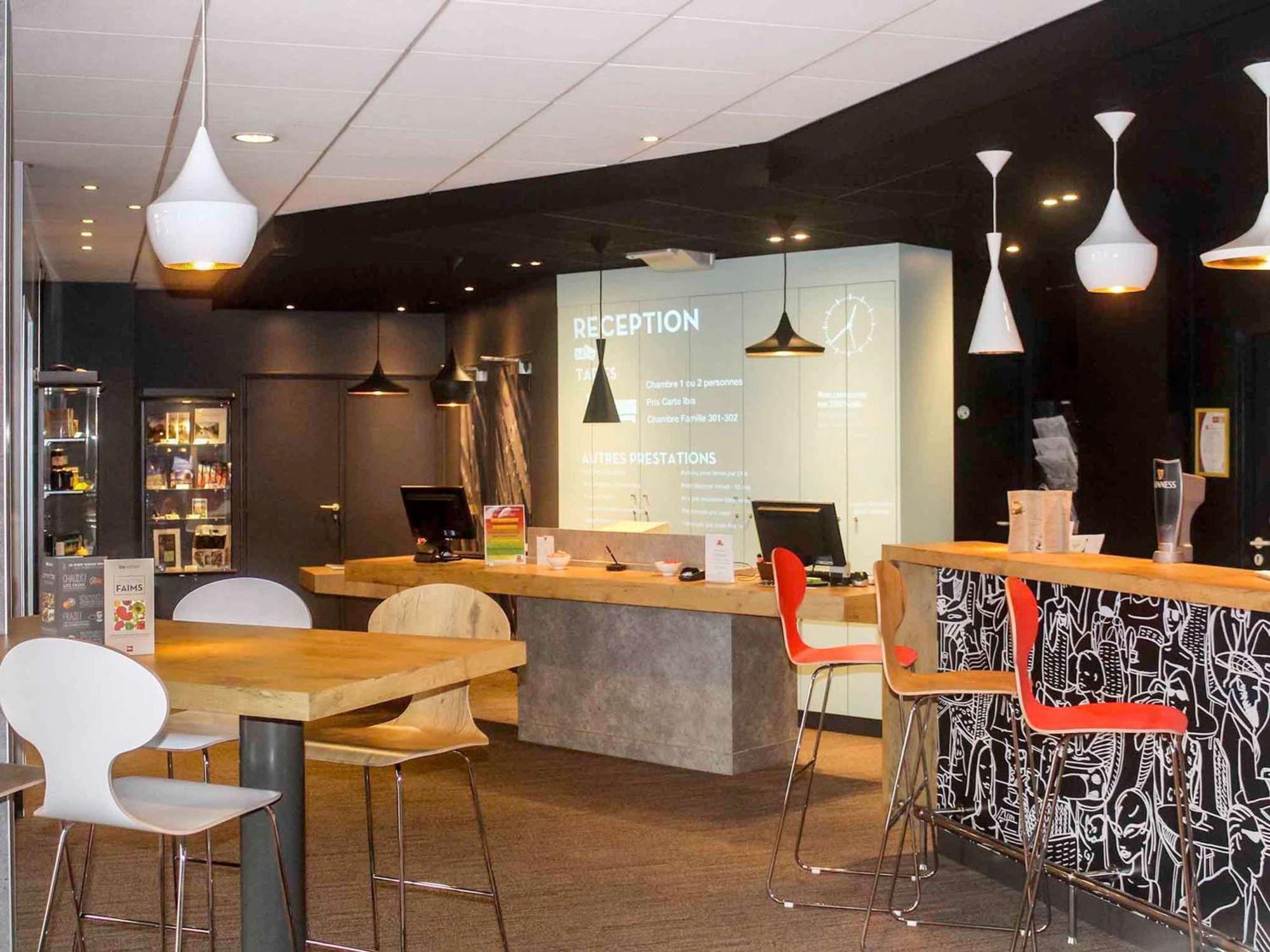 Hotel ibis Montargis Esterno foto