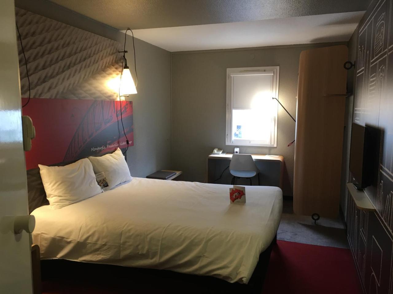 Hotel ibis Montargis Esterno foto